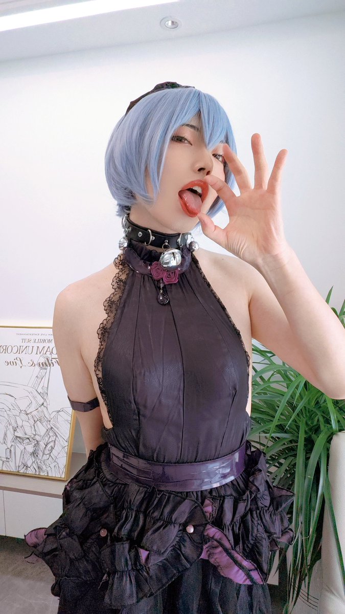 绫波丽是不会有这种眼神的
#伪娘 https://t.co/s1RHwVgD4D