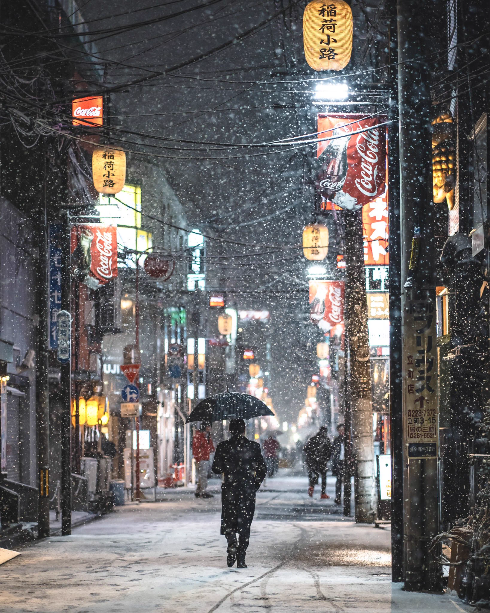 国分町に降る雪が哀愁しかない https://t.co/r1ixE1LGdt