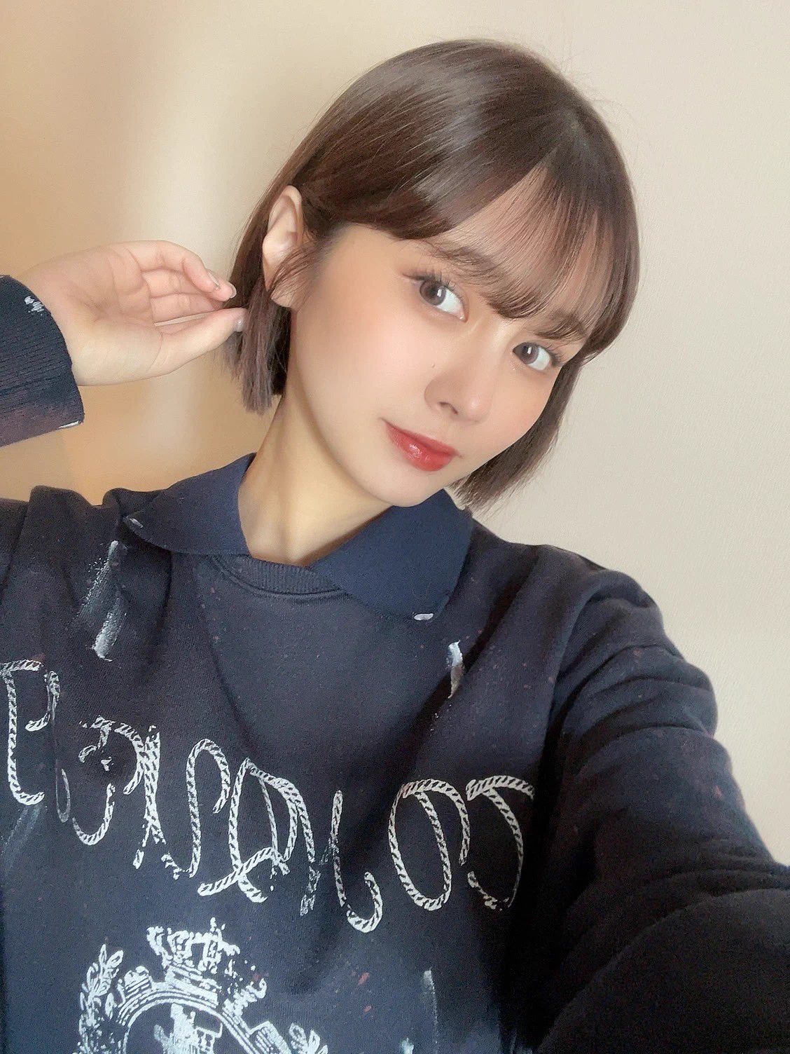 ショートボブになりました🖤 https://t.co/9RbAfGK1wP