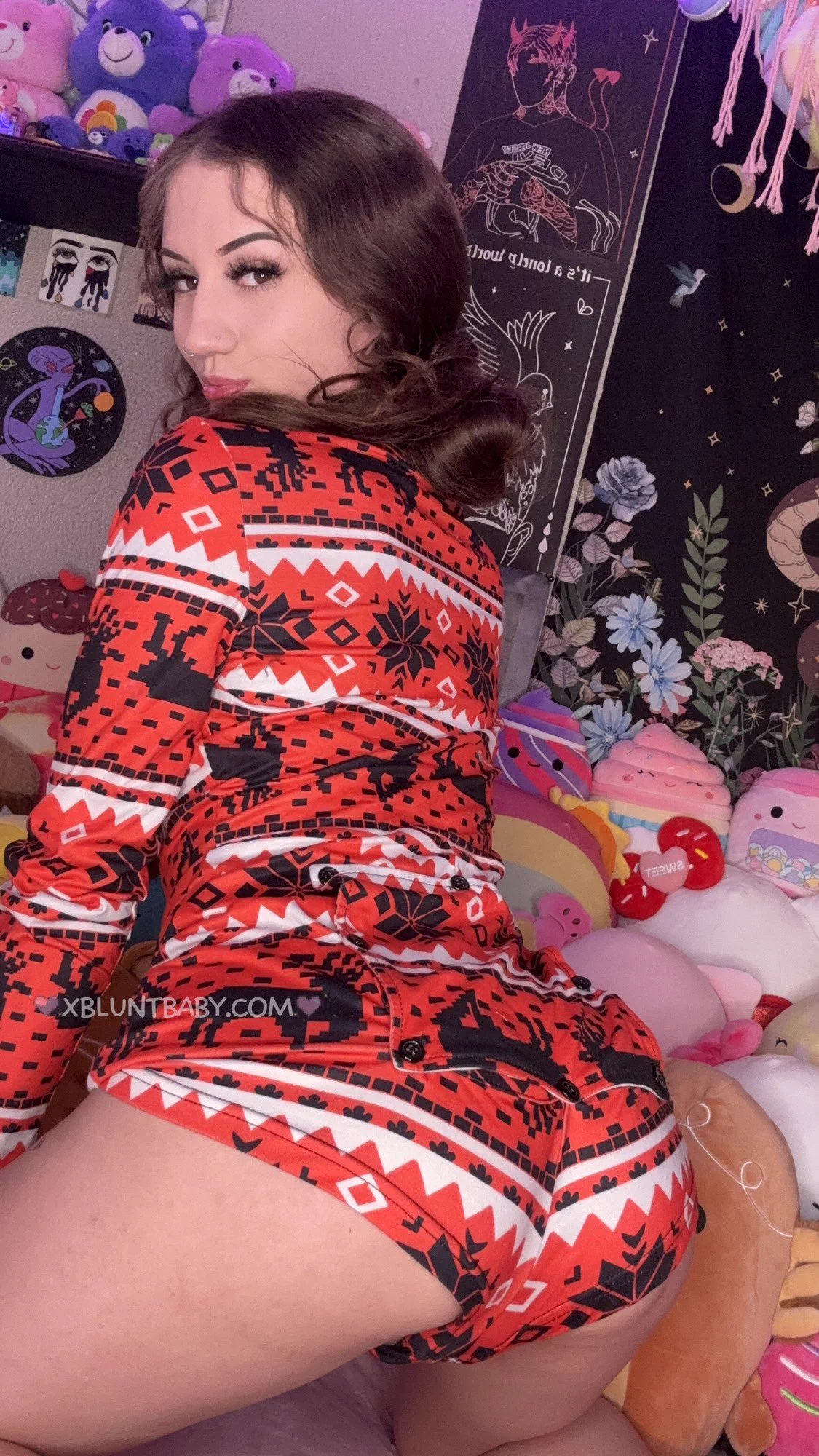 can i bounce my ass on your lap instead of just sitting pretty? 🎅🏻 https://t.co/5p5JSbDYPV
