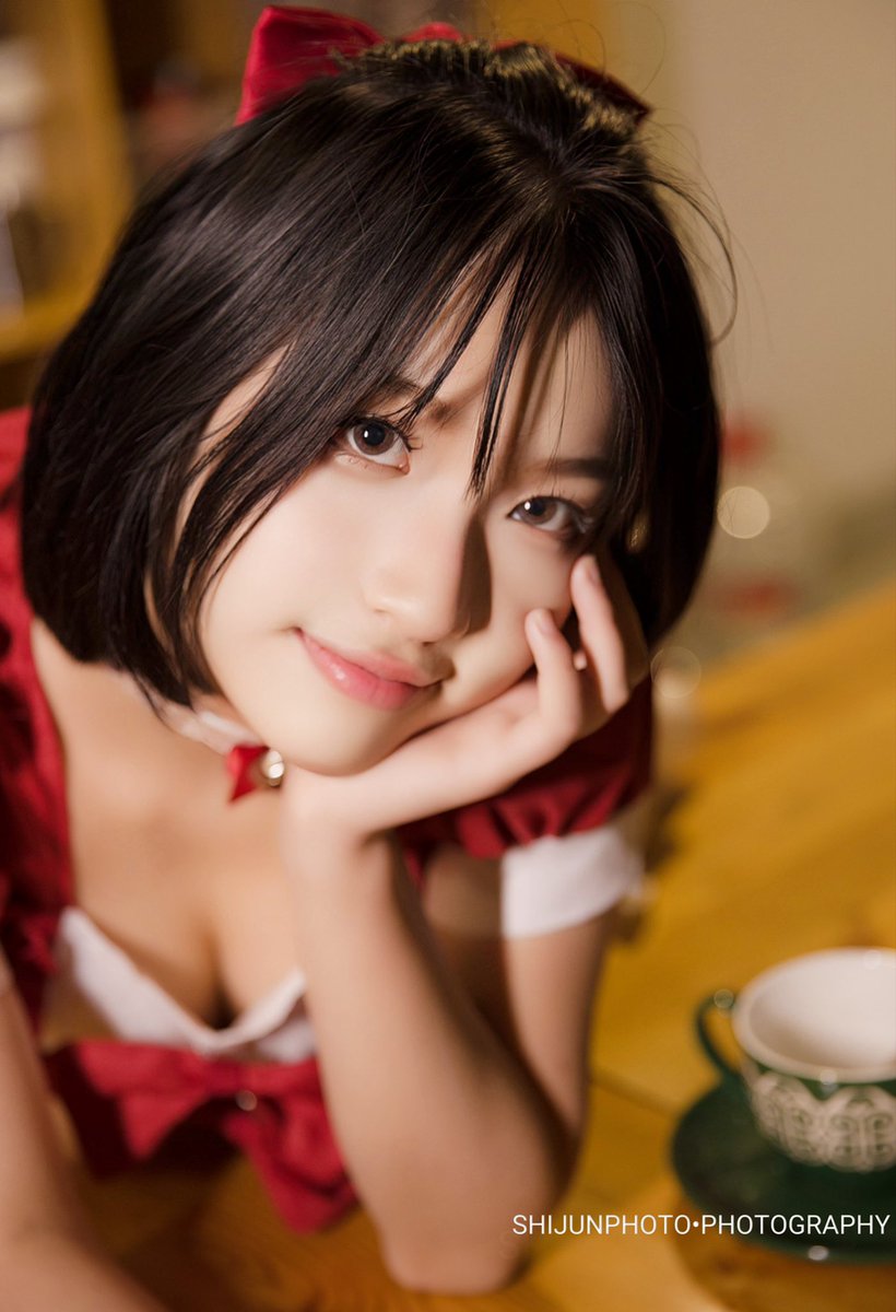 我操我操我操！！居然圣诞节谈上了！！！我喜欢她好久了！！ 他终于是我的了！！她好温柔 吃醋的样子傲娇的我爱死 嘎嘎嘎好喜欢她 她好可爱 呜呜呜终于体验到谈恋爱的感觉了 反正闲着没事 不如和我一起复制粘贴 https://t.co/q4iELo3hy7