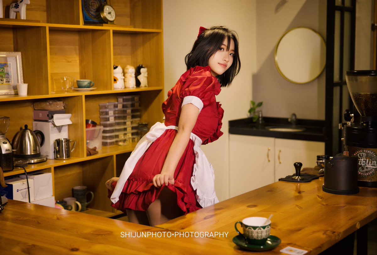 我操我操我操！！居然圣诞节谈上了！！！我喜欢她好久了！！ 他终于是我的了！！她好温柔 吃醋的样子傲娇的我爱死 嘎嘎嘎好喜欢她 她好可爱 呜呜呜终于体验到谈恋爱的感觉了 反正闲着没事 不如和我一起复制粘贴 https://t.co/q4iELo3hy7