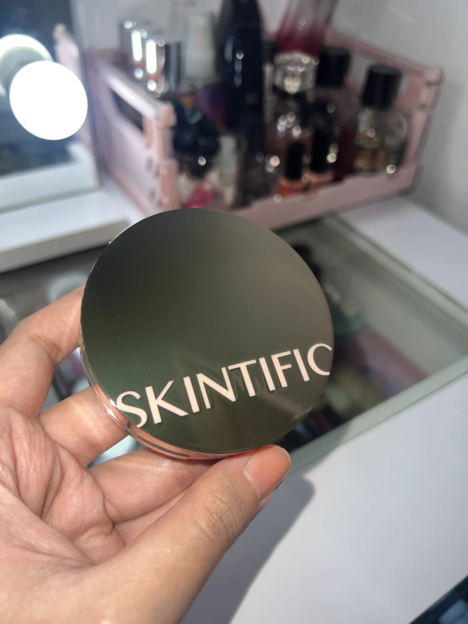 I thought skintific cushion foundation is overhyped &amp; marketing je lebihTAPI SUMPAH CANTIK TAK TIPU 😭🤚🏻 https://t.co/AooQibeDYz