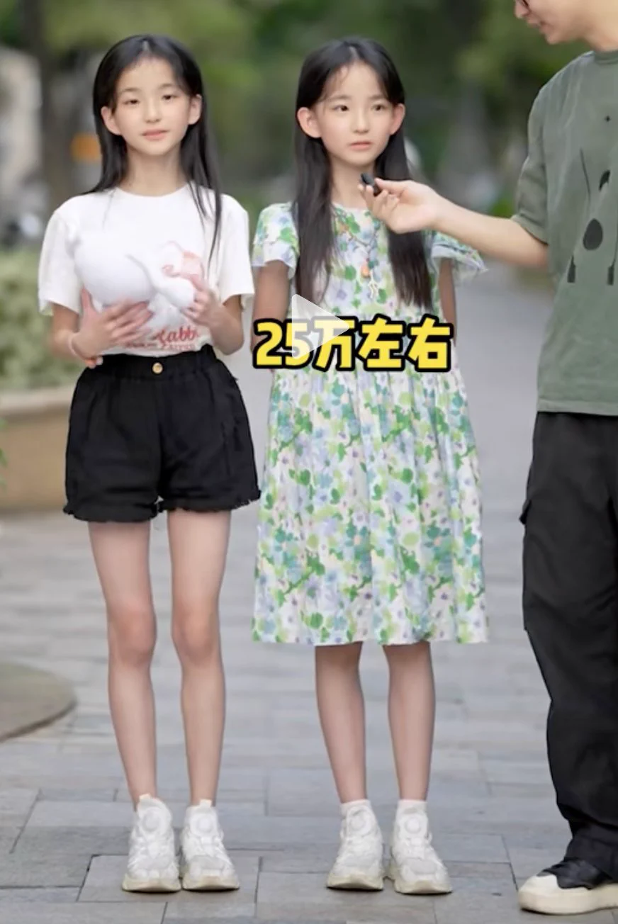【年末回忆】这一年的历程：春季商场、夏季街要、秋季去寝室收一批大一新生、冬季寝室套路妹子全年的白袜😄感谢大家一路陪伴与支持！这个圈子很小。又很大。希望大家24年继续分享身边的事。把经历与大家分享才恋袜路上一个新的境界。23年我愿称为同好元年。从来没有一年像今年一样满街都是白袜。🙏🙏 https://t.co/gpWAmLsCAg