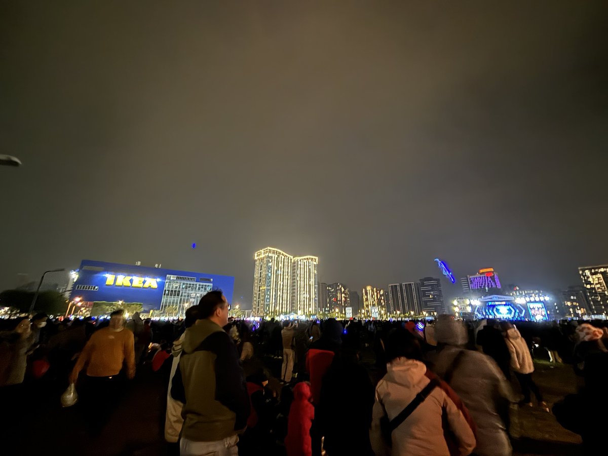 今年的最後不是與世隔絕的小屁孩 https://t.co/bVlUZAxh8L