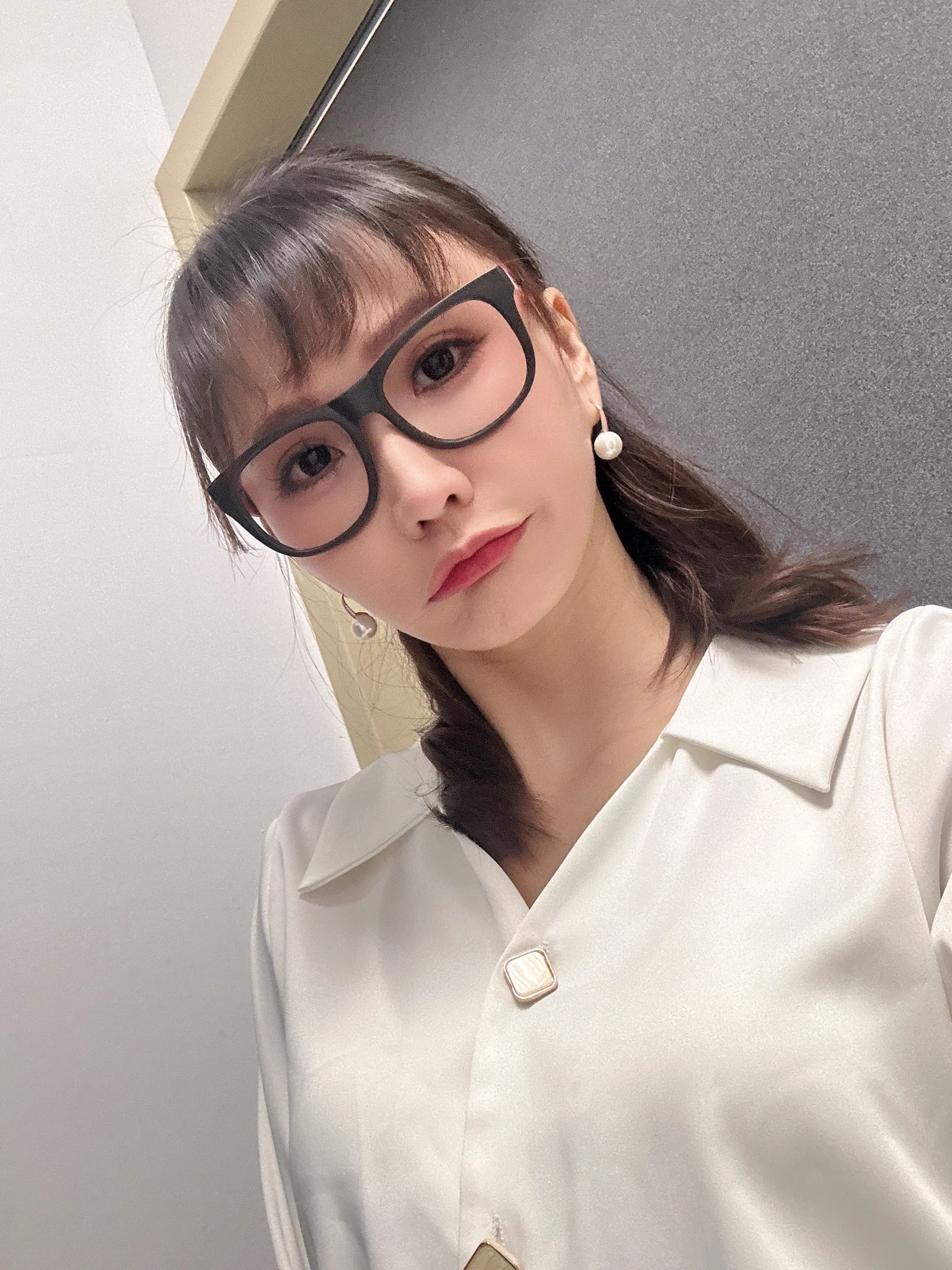 咻一下 就過年了。新年快樂❤️ https://t.co/SPNLqwowG9