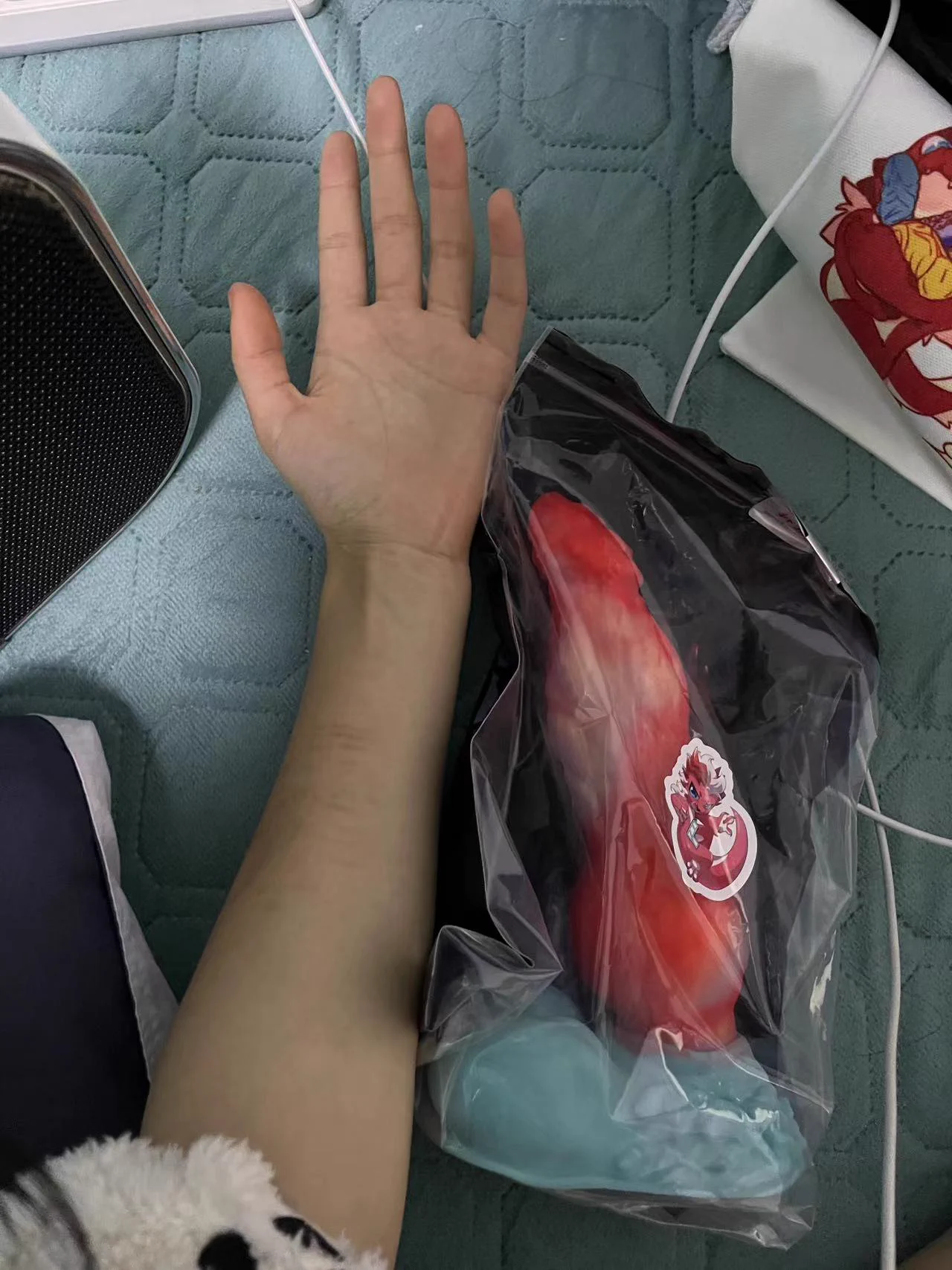 内裤真没了😢😢希望是被保洁大妈拿走了，要是被别的男的拿走了也太恐怖了叭😖后悔了，龙龙送的新玩具也到了，这两天就会测评啦，现在需要很大才么里满足了☹️和男友做了一次我基本都没感觉，和他假装太累了，他也什么都不懂，有什么好办法呀 https://t.co/wZ1Vbqx3OV