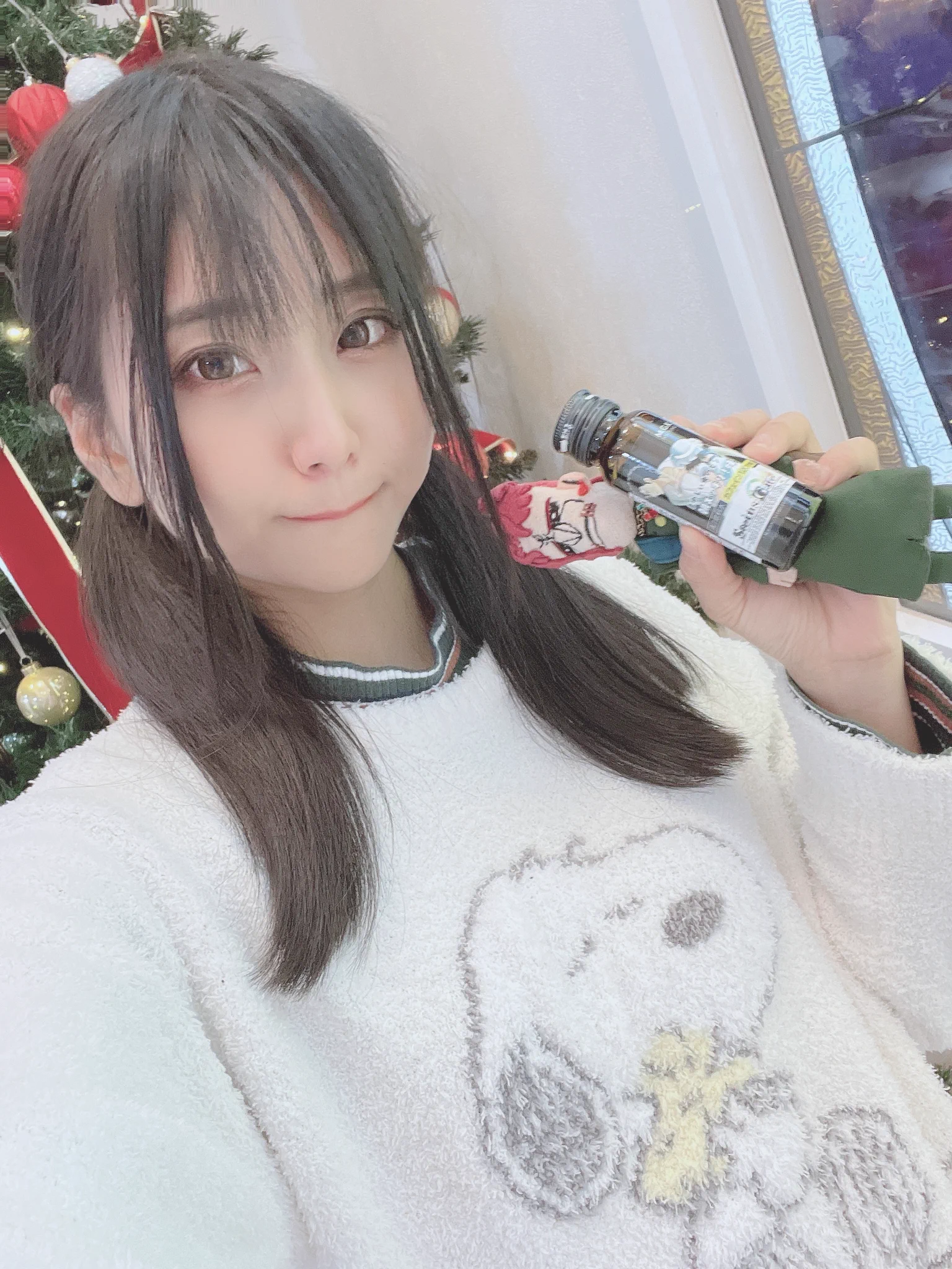 近年、撮影会のときはまゆしぃにビンタしてもらって気合を入れています😇強化版はカフェイン200ｍｇ入っていて強めのビンタですね💥 https://t.co/zwuO42Zfgo