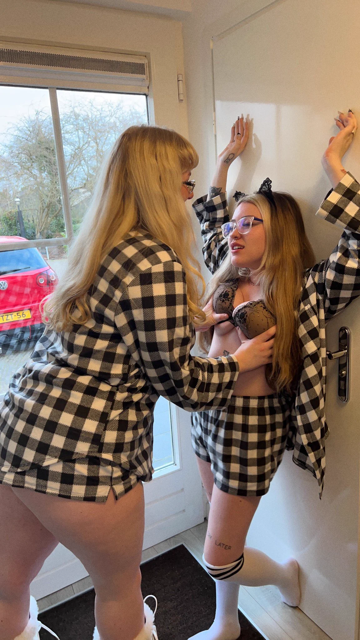 threesome with me and @milkyktty? 🤭 https://t.co/f5oTrfCj7U