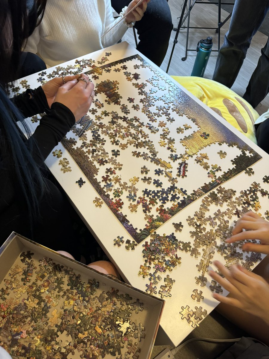 “Lynie why haven’t you responded or posted online?”
My hyper-fixation: 🧩 https://t.co/eYNCqCBAsb