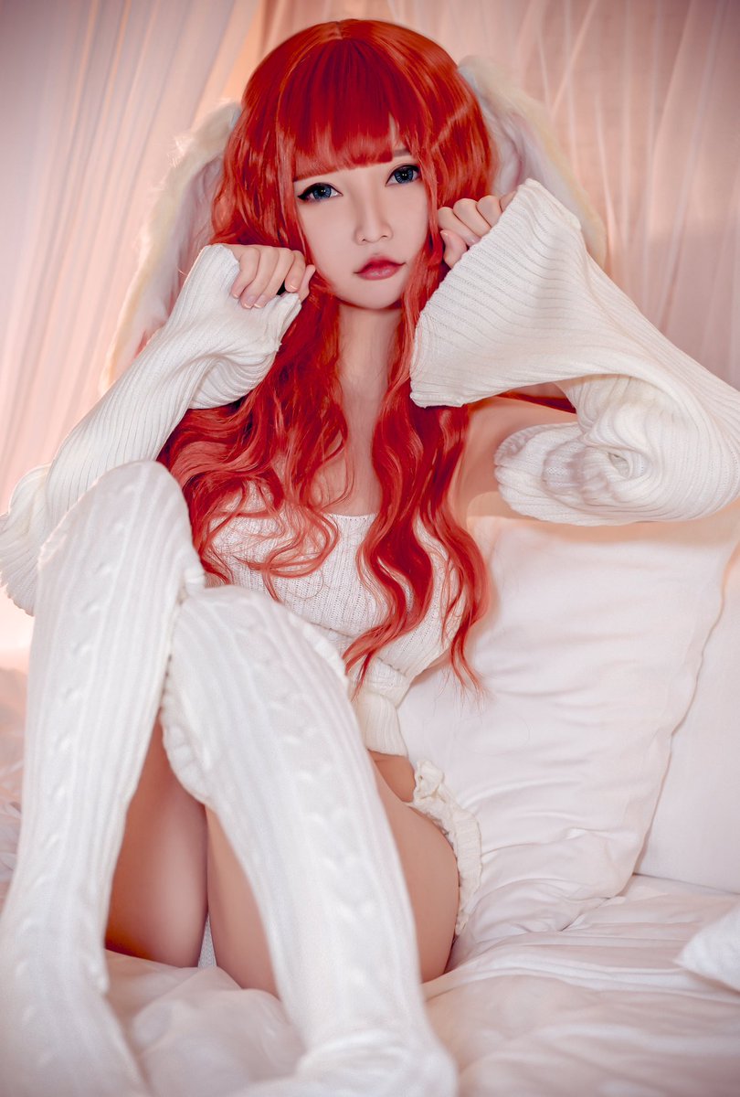 How about a SFW pic? 🤗 https://t.co/46bgjFdwbN