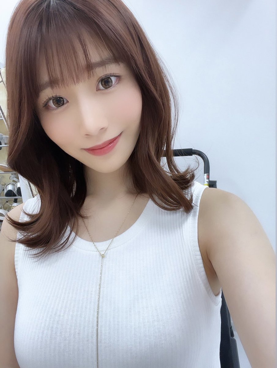 今日はとある撮影です🤍🙌🏻 https://t.co/tOwZvJESjr