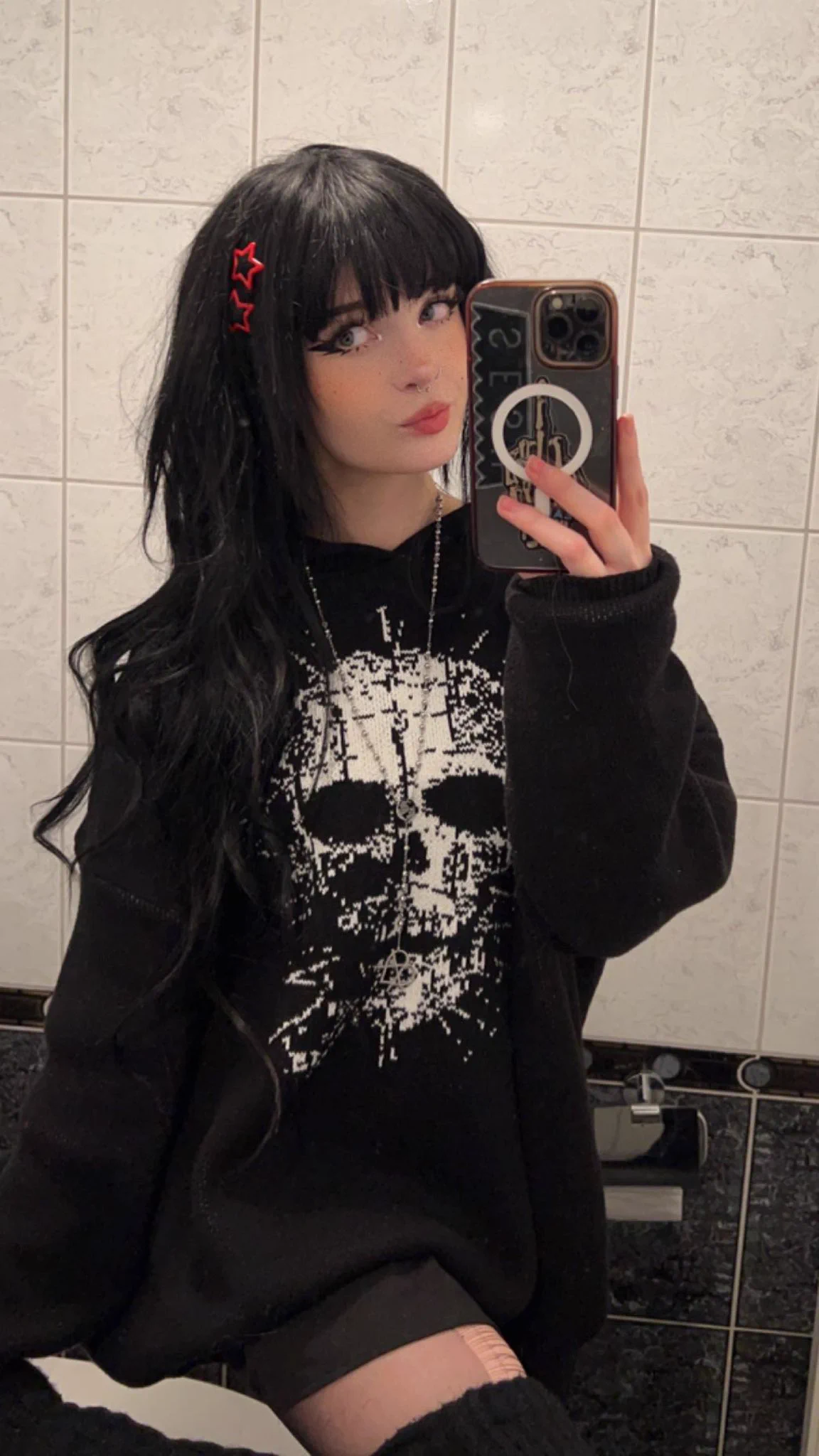 Oh .. you thought we were going to a restaurant on Valentine’s Day? .. We’re gonna go to abandoned buildings and hold hands &amp; listen to music and when we get home…. We’re gonna build LEGO sets together ;3 https://t.co/RUm2dF2Q9b