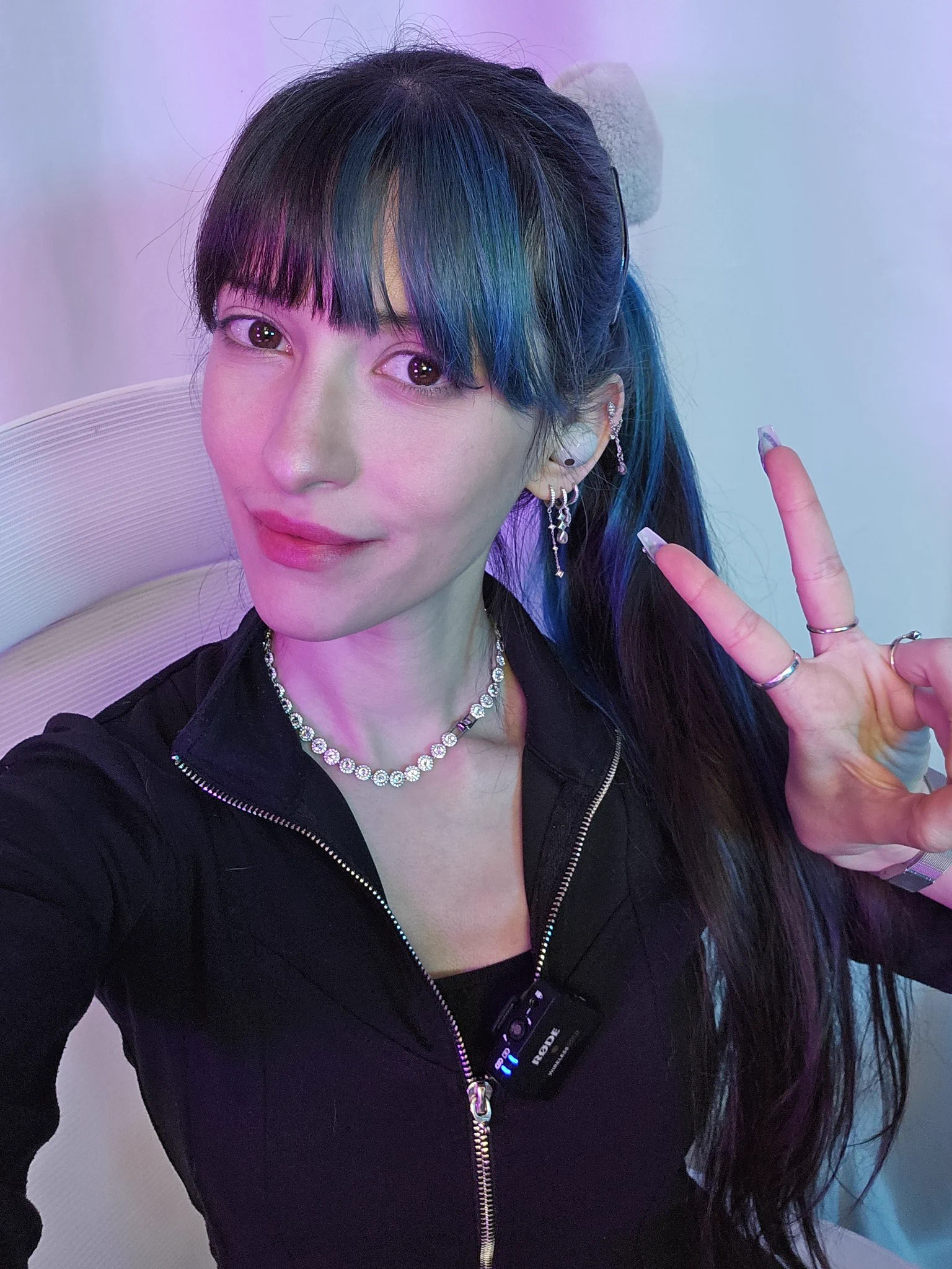 Doing some late night cosplay crafting on Youtube Live right now ! Come hang out~ https://t.co/hcJpspG6Gz