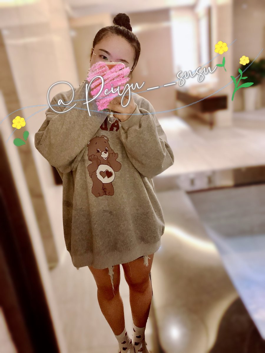 🐴 話說妳頭髮放下來跟綁起來差蠻多的
🐴 好像很少看你把頭髮放下來
-

你大錯特錯了吧
是約會的對象很少看我把頭髮綁起來啦🤣🤣🤣

#認識很久的男生朋友 https://t.co/ik4eoAoL41