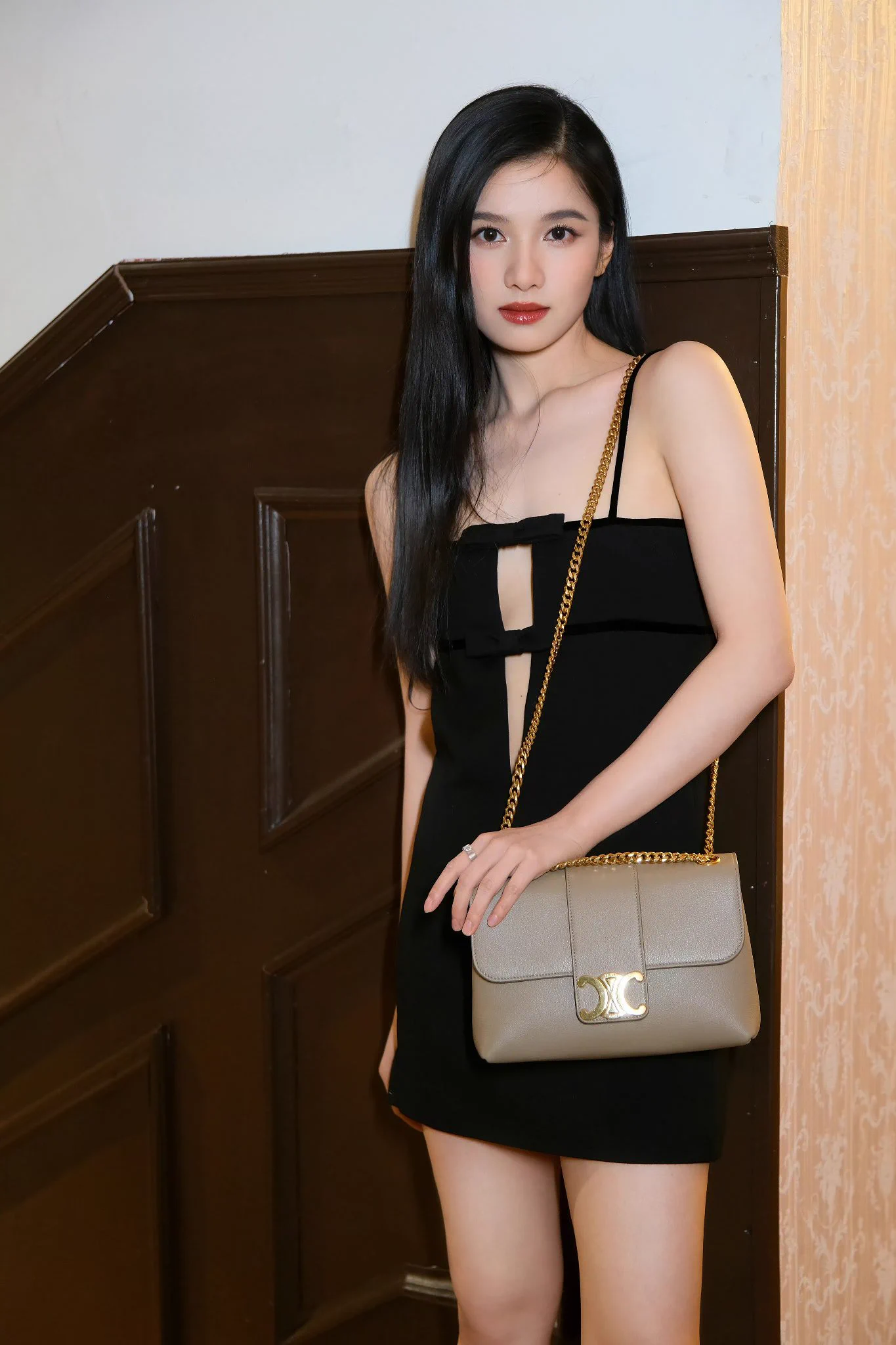 我想要婧仪脚上的这双白袜 https://t.co/EBc1Zaizjs