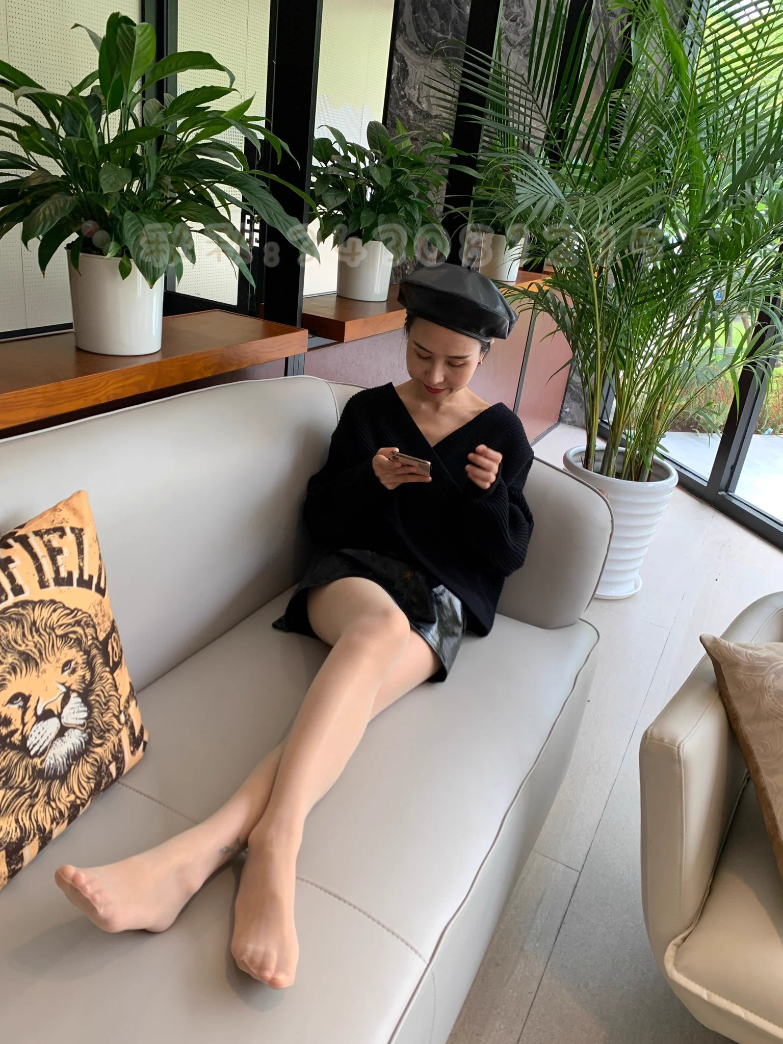 来闻闻看姐姐的袜子酸度合不合你胃口#丝袜 #美腿 #原味 #肉丝 https://t.co/V44Y3MmdoT