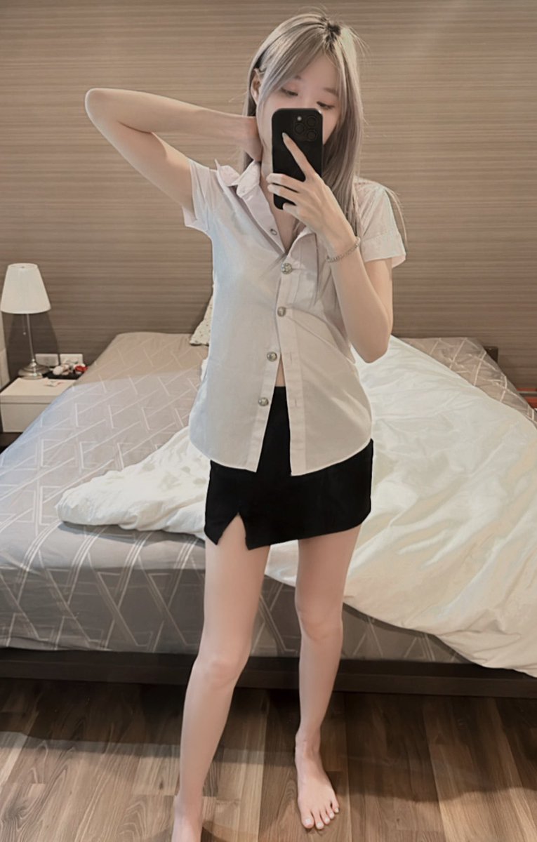 Lazy to shower💤💤 https://t.co/epHHkONqoM