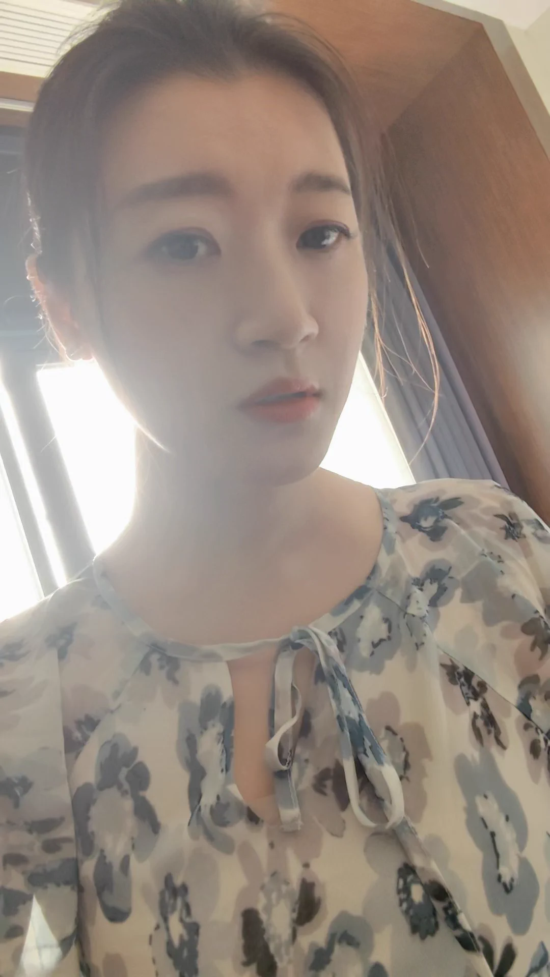 【网友投稿 No.626】大学同学王宇婷，现在浪的一批没事就发自拍 #眼镜娘 #眼镜妹 #投稿 #反差 #投稿曝光 #女友 #女友分享 #女友系列 #女同学 #女同事 https://t.co/4mHe5zw2eZ