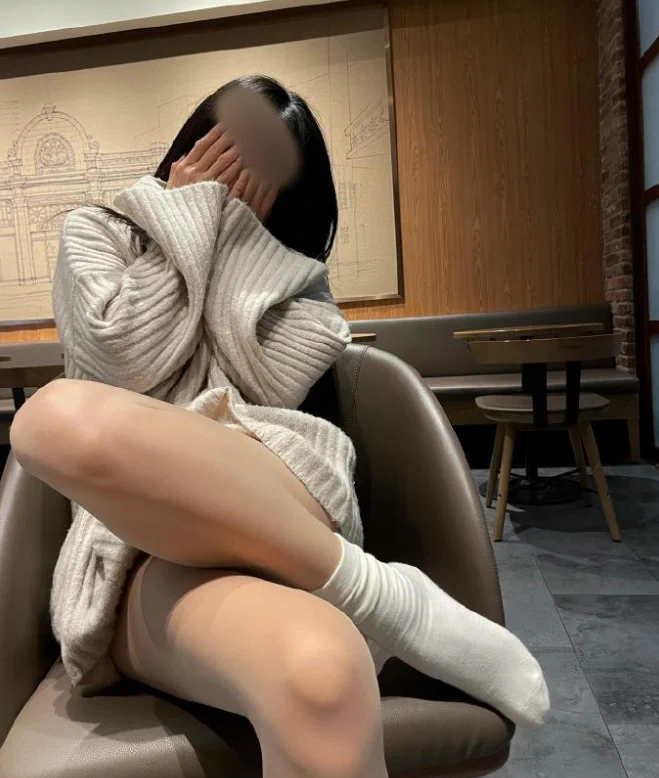 恭喜姐妹淘進入人妻模式 開啓性福人生 嘿嘿#2024年的第一次吃席貢獻給她#新婚快樂#情人節結婚 https://t.co/RcRSlGcgtd