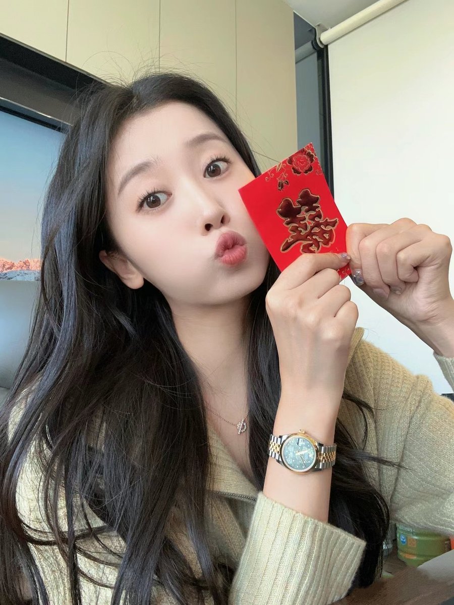 Happy
收到一个开门红包，很开心呀 https://t.co/ww56ziB9qI