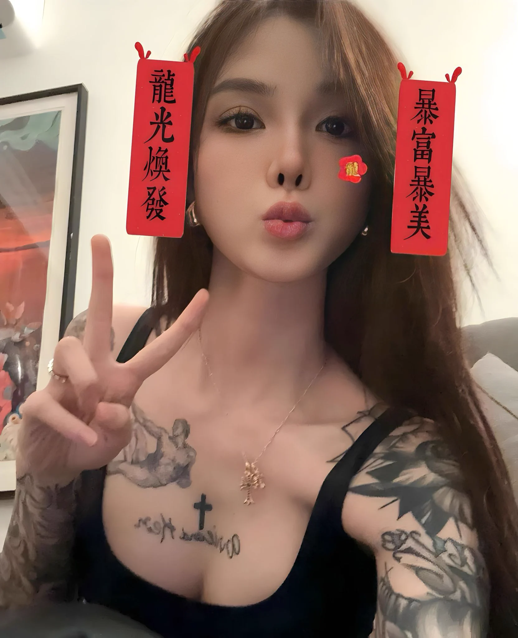 不开心的时候更要打起精神！要相信自己 最难的关已经过掉啦以后会遇到更好的人遇到更好的事情不要再为过去的事情难过了我知道这是自我安慰 但这也是支撑我每一次重新站起来的动力❤️❤️真的会好的。 https://t.co/TC7oQ2lk7y