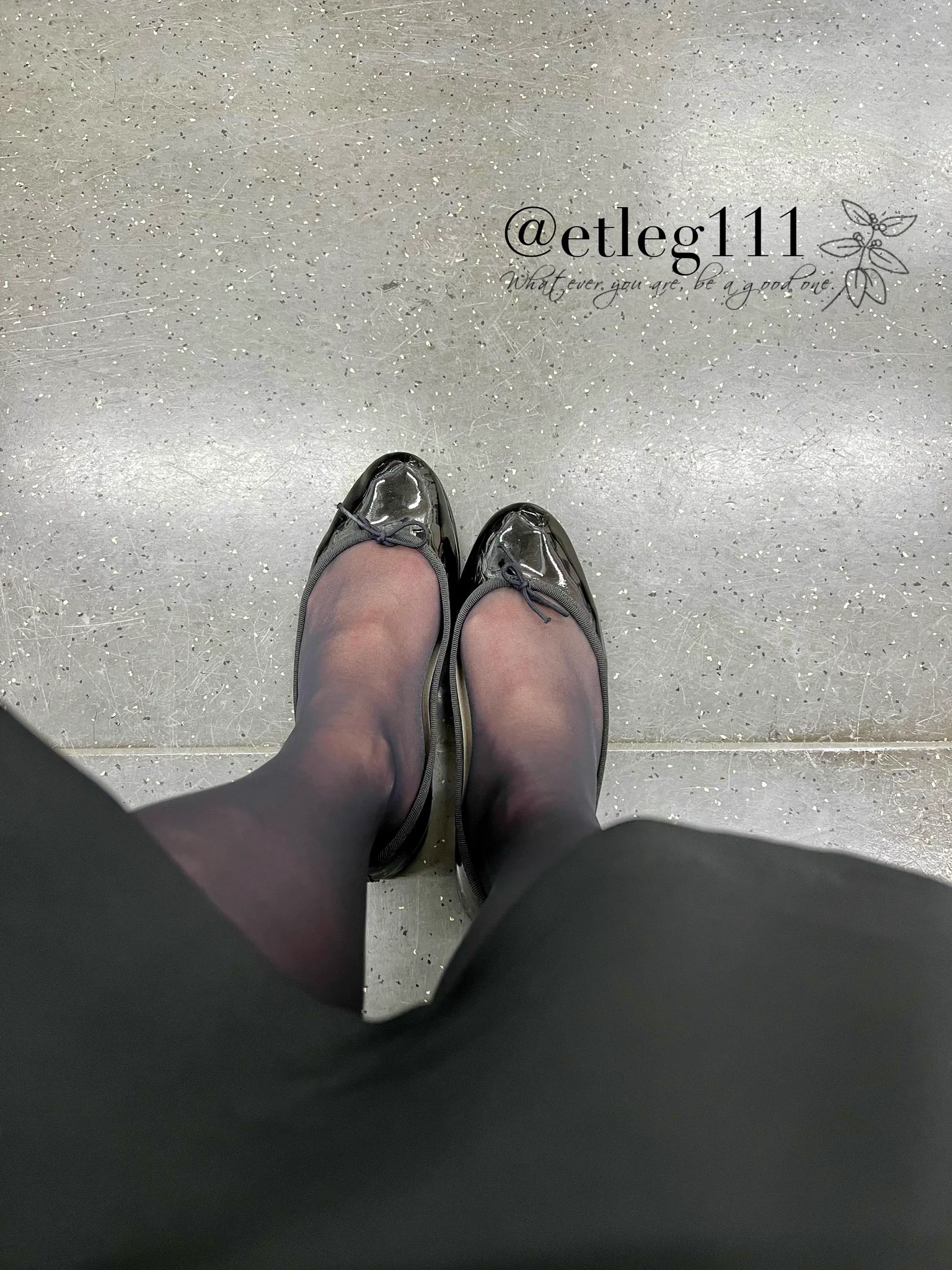 おつかれさまです✨東京メトロ🚇座れました💖 https://t.co/Bm845MOPFt