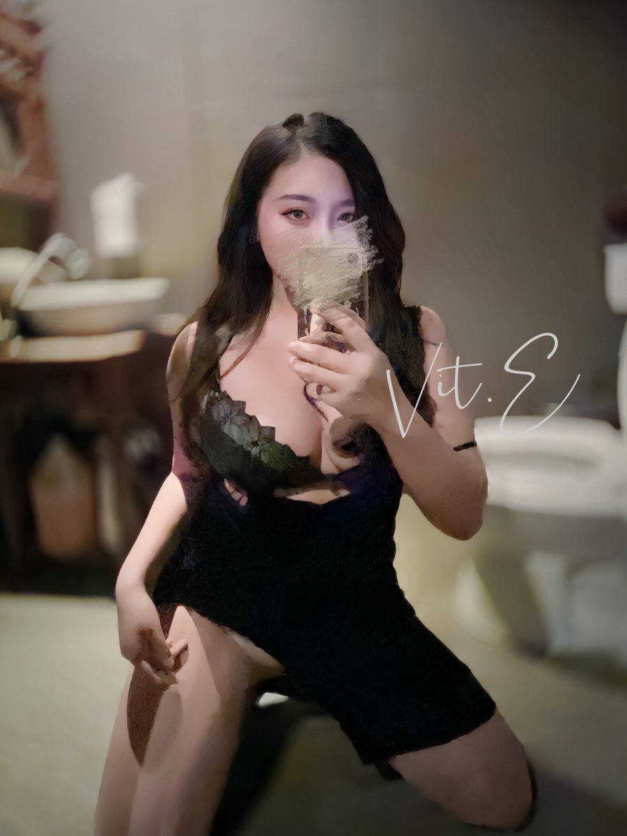 前幾天收到錯誤資訊以為@pollito80614 不幹了
害我不小心找到理由去喝一杯欸
（？

#不在辦公室 #BarVintage 

Bartender 有優先看照權不是都市傳說🥹 https://t.co/AOAeATpt3U