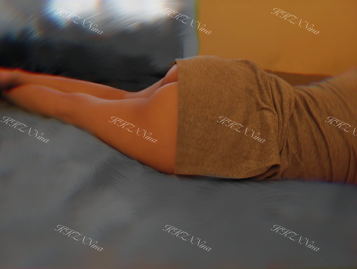 老婆上班前赖床
今天就这样去公司诱惑人 🤤🤤 https://t.co/R5Q5eaHpEN