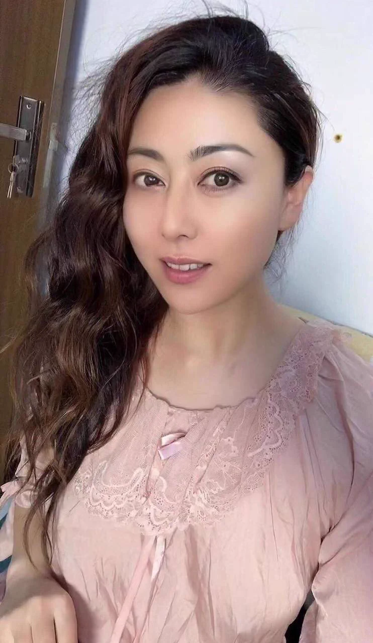 这世上的热闹出自孤单 https://t.co/zNOY940eGW