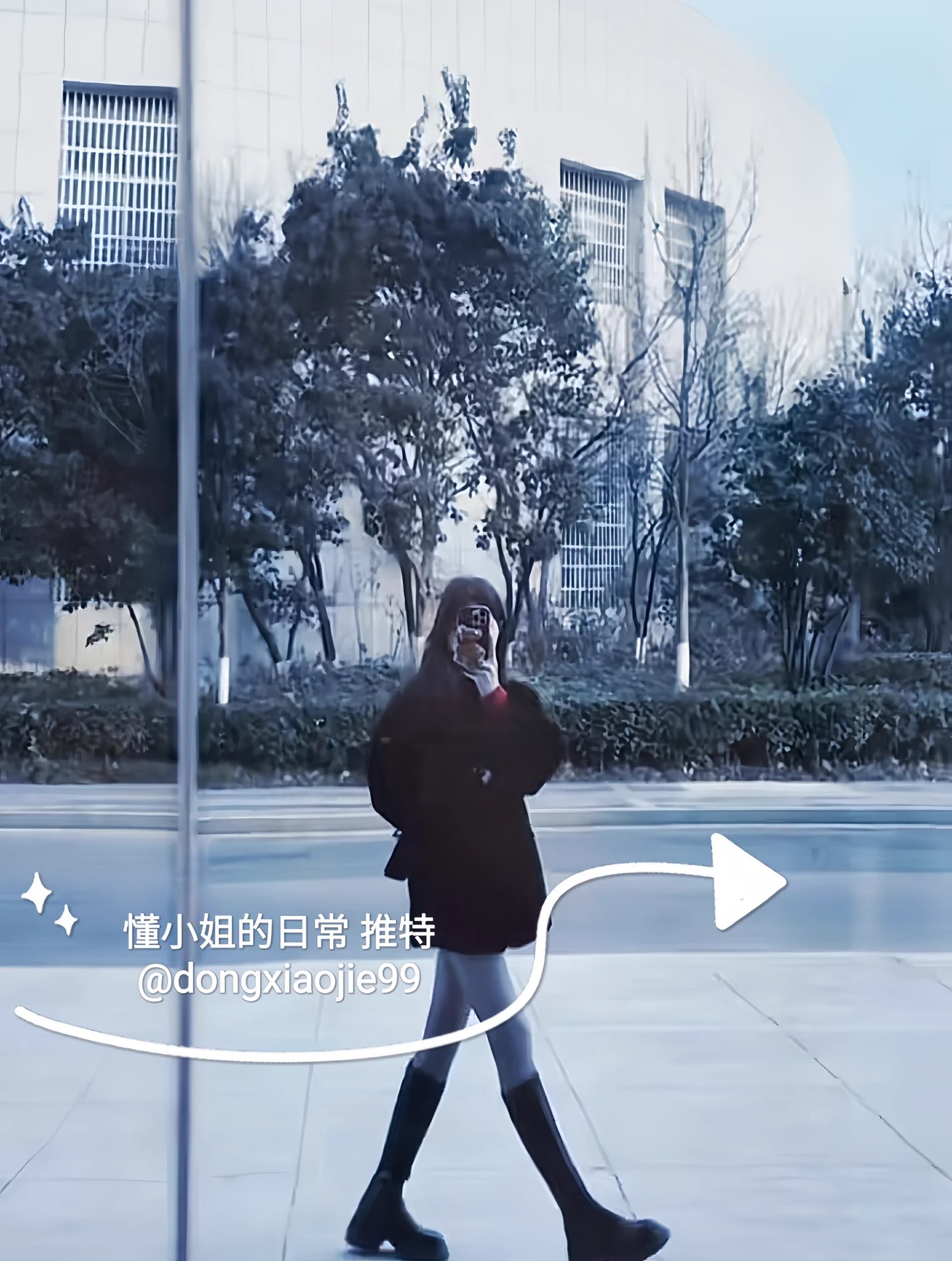 上班已经迟到了那就慢悠悠的走吧，一个月万把块你玩什么命啊！ https://t.co/bXqlZ5xKm4
