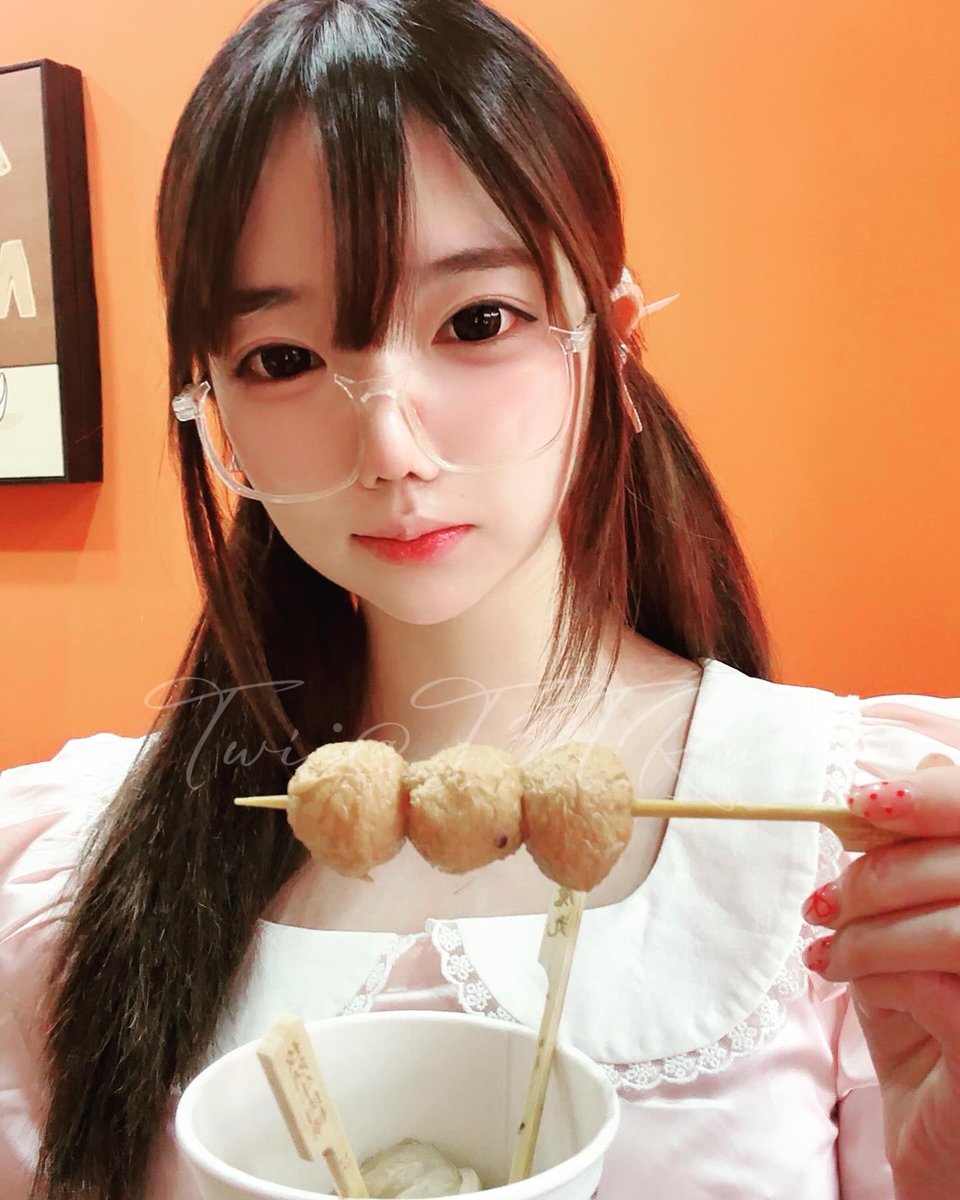 来点吃的吗 抱歉 我只带了我自己的 https://t.co/CUktc3Ho2o