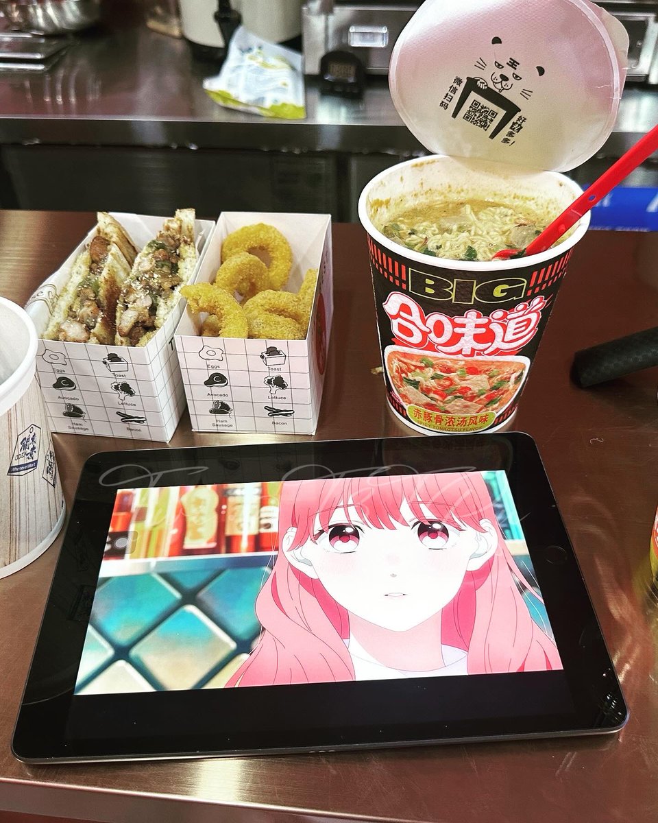 来点吃的吗 抱歉 我只带了我自己的 https://t.co/CUktc3Ho2o