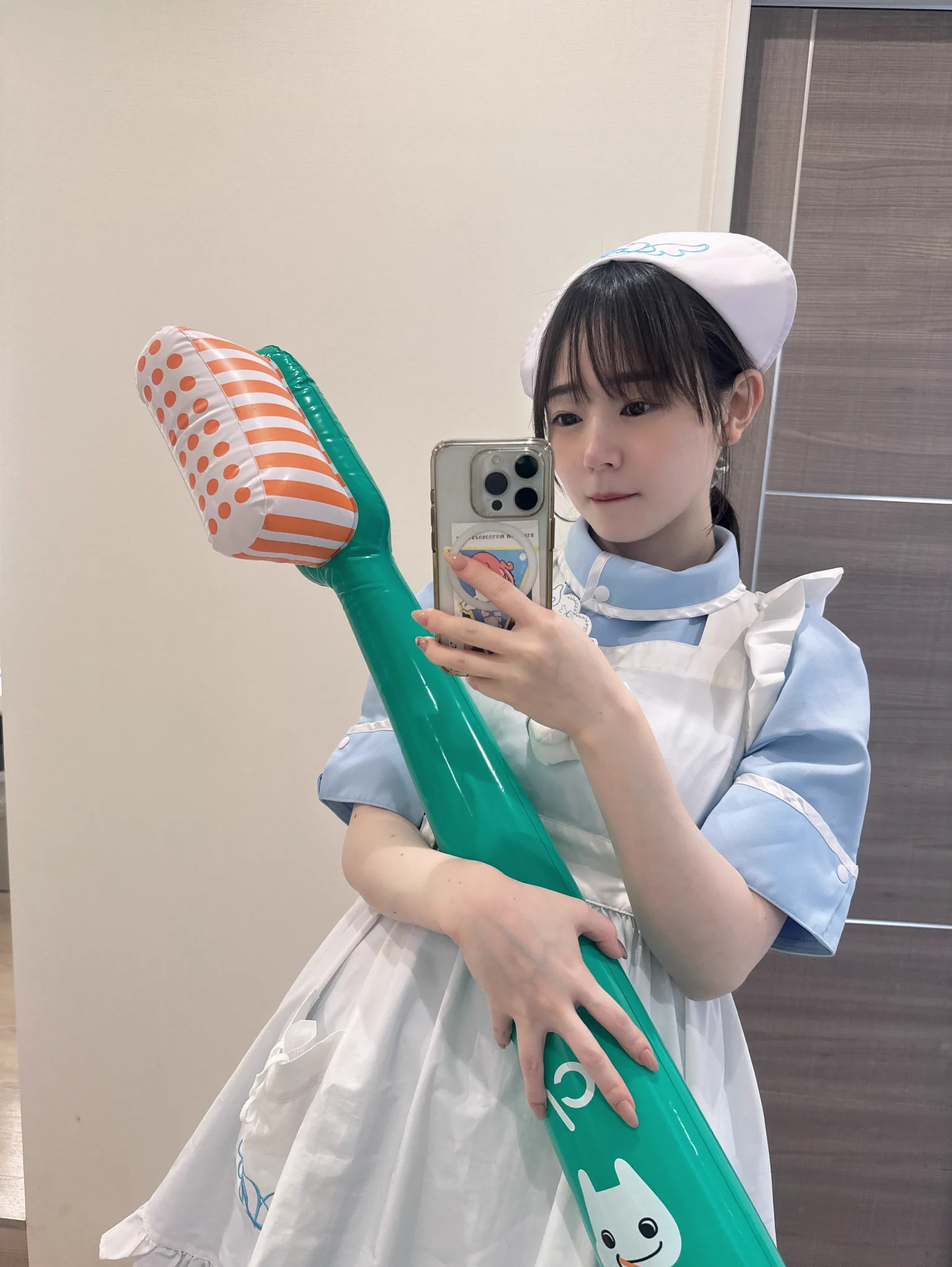 【 4月アキバ歯科🦷出勤おしらせ 】14日(日)14〜18時26日(金)14〜23時@akiba_shika お電話orWEBからご予約可能です🪥私のクリーニングご希望の方は、こちらでスケジュールを把握する必要があるので、アキバ歯科でご予約後に、わたしにDMください！お口見せるのは恥ずかしい😠の方は、はみがき練習(お口の模型上での練習＋チェキ撮影)などもあるのでお気軽に🦷🖤(日によっては混んでるので、はみがき練習のみの方も、ご予約してもらえるとお待ちなくて確実です！)ご質問などあったらDMください！