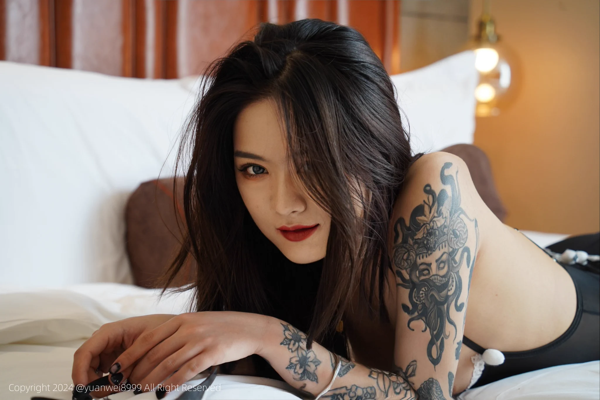 同一位模特 能拍出那种微妙的情思 是一种刻在摄影师基因里的能力The ability to capture the same model's subtle emotion is engraved in the photographer's DNAその微妙な感情を捉えるモデルの能力は、写真家のDNAに刻まれています摄影：@yuanwei8999投稿：@wsdsbs@woshuaibao@hutuiaitewo https://t.co/DPbfI0n0Lg