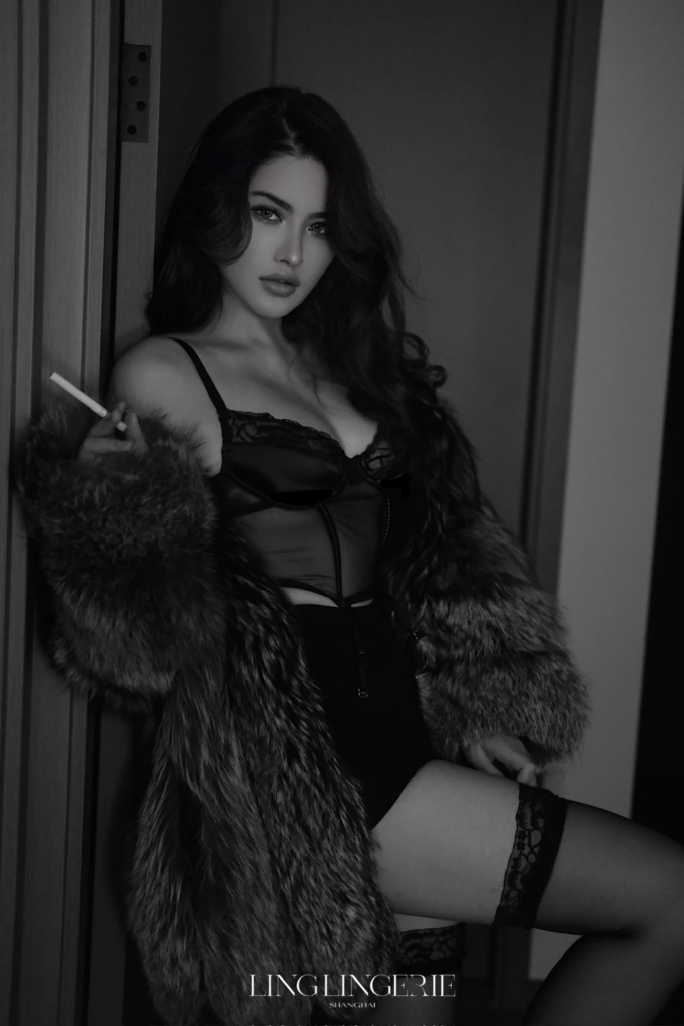 以贴合身体轮廓的柔软线条令诱惑愈发馥郁🥂以更张扬的妩媚诠释涩御的具象化「无需撩拨，便已勾魂夺魄」「浓欲」鱼骨胸衣四件套 直达📮https://t.co/9scutvDC8p https://t.co/sHGeoXHu2f