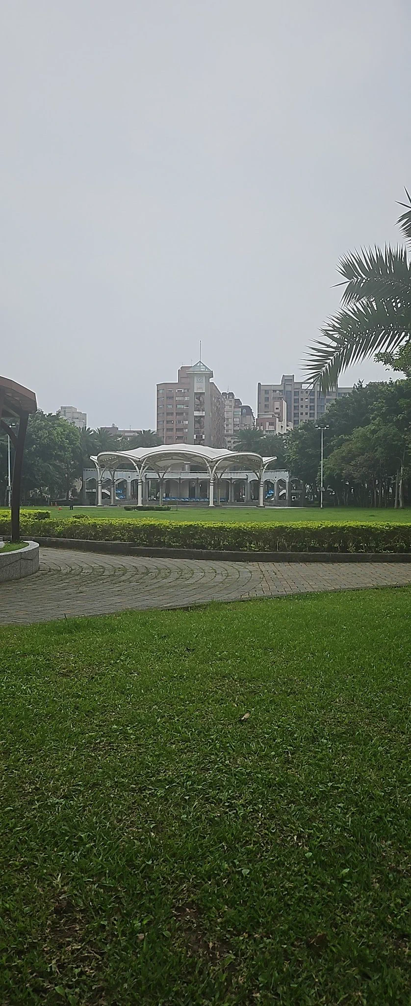 今天天氣真不錯，終於沒有下雨濕濕的了 https://t.co/5z276igDyC