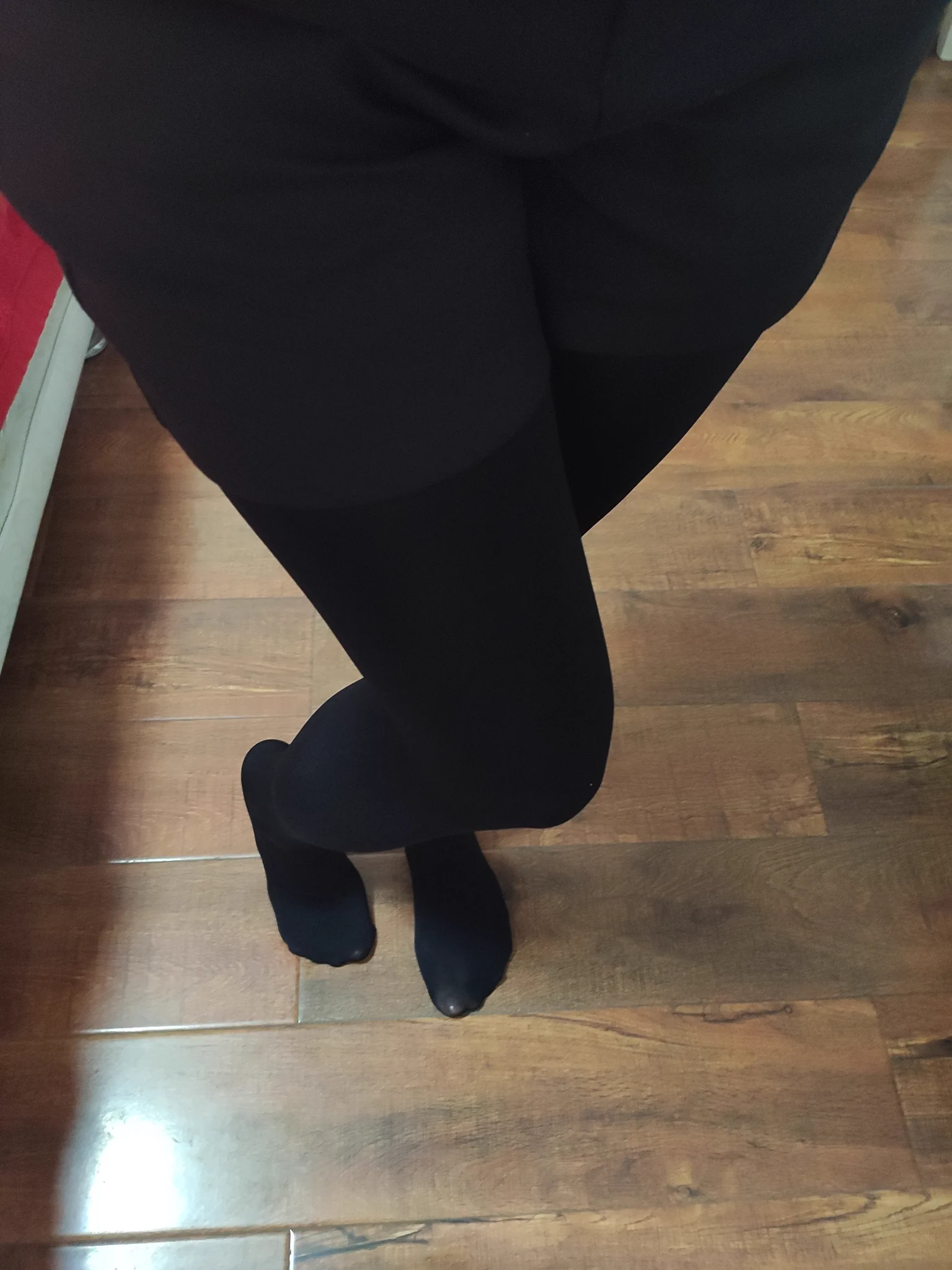 0731地区，长沙推友投稿，极品人妻。喜欢穿丝袜靴子的老婆，还有点露出癖，邀请同好上门保养老婆的丝袜，长沙地区有意向上门的高素质同好请私信我获取联系方式！ https://t.co/XDItZUO7ev