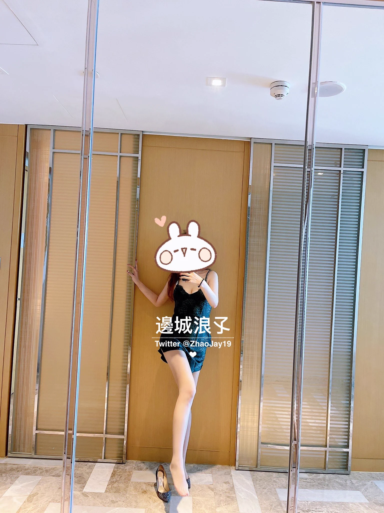 😅酒店无聊随便拍两张~ https://t.co/OdPhOXTial