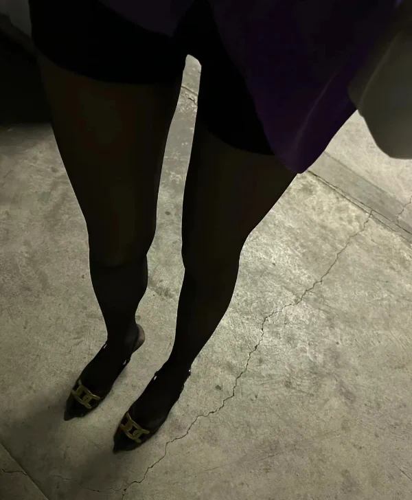 老闆娘也不是好當的 收貨款是男生就好了 葉子媽媽一定使用美人計 色誘他 https://t.co/YkuqQrkouP