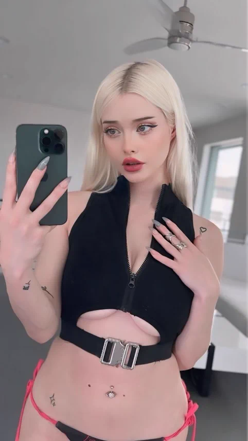 You like my tattoos? 😋 https://t.co/J3Hl3fgMT3