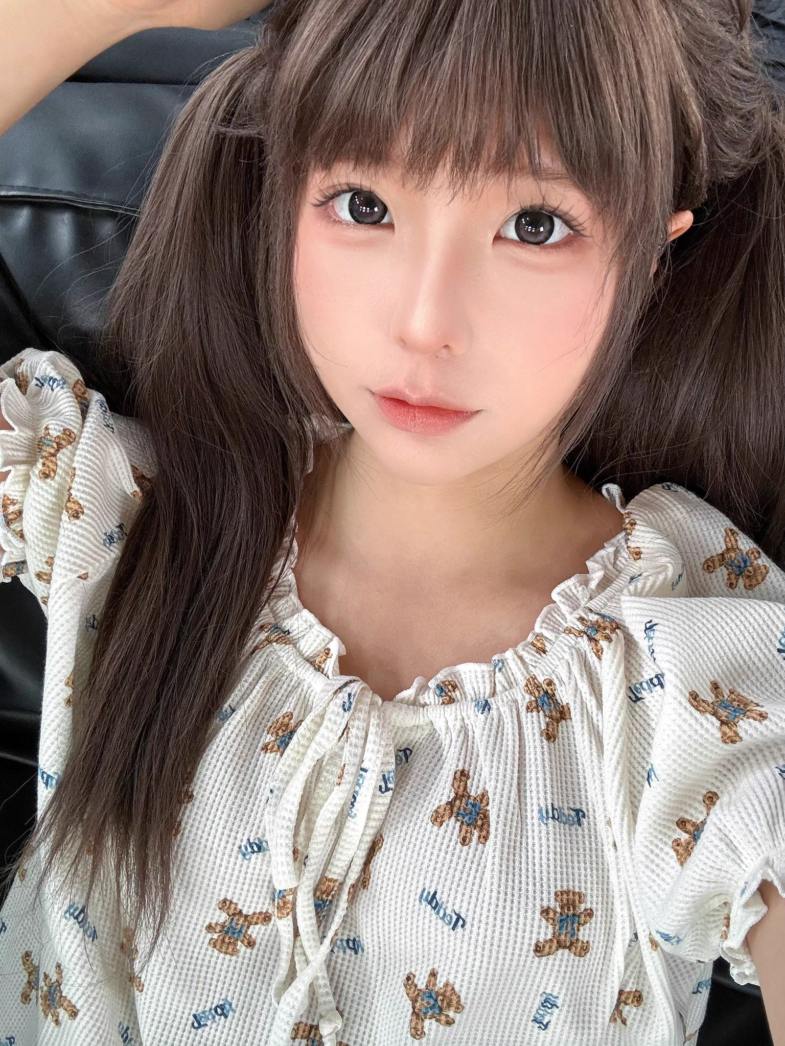 今天画了个巨淡的妆，终于get到淡妆怎么画了！ https://t.co/anJKF2yOBd