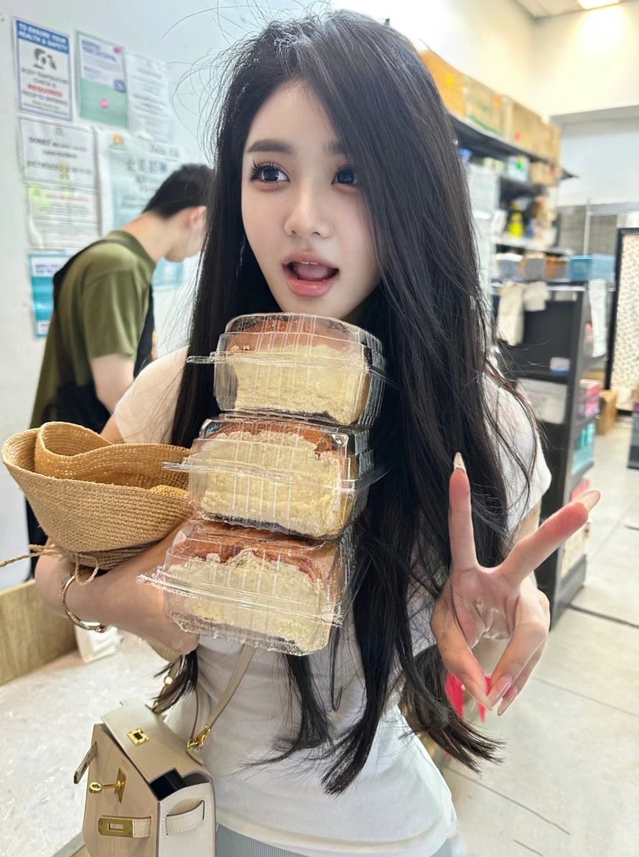 一次性吃三个奶酪包，会是什么体验？ https://t.co/k3gv8dlzNL