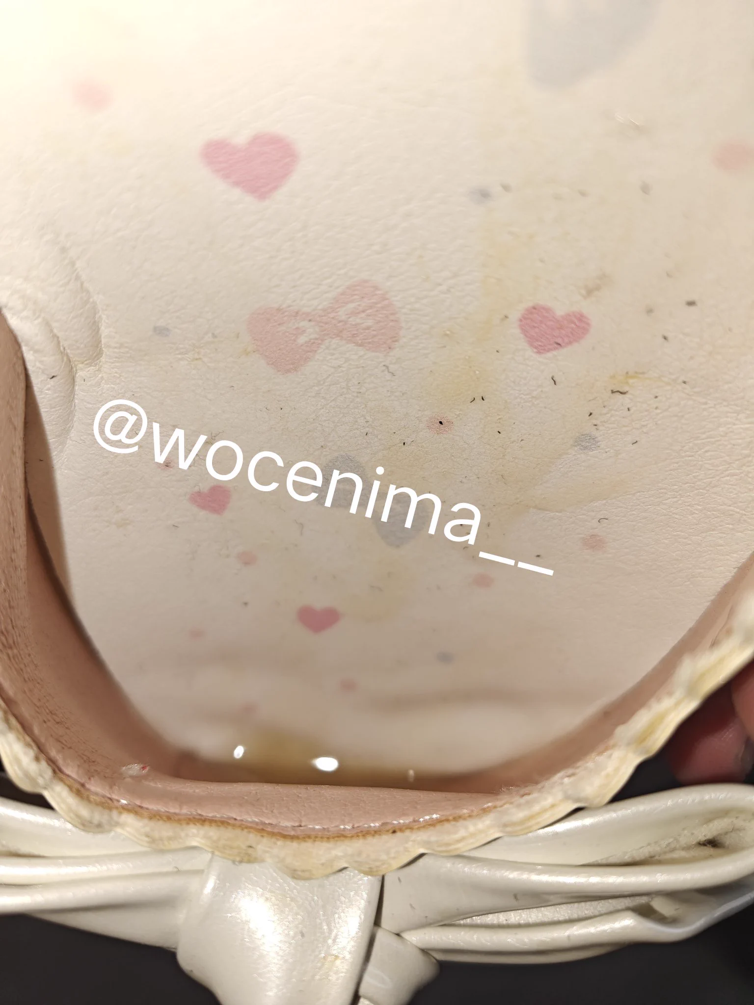看着精液顺着lo鞋流到脚尖处是什么样的感觉呢 又是这个99年双坑妹哈哈 #扫楼打胶 #扫楼 #打胶 #玩鞋 #lo鞋 https://t.co/ny744opt5T