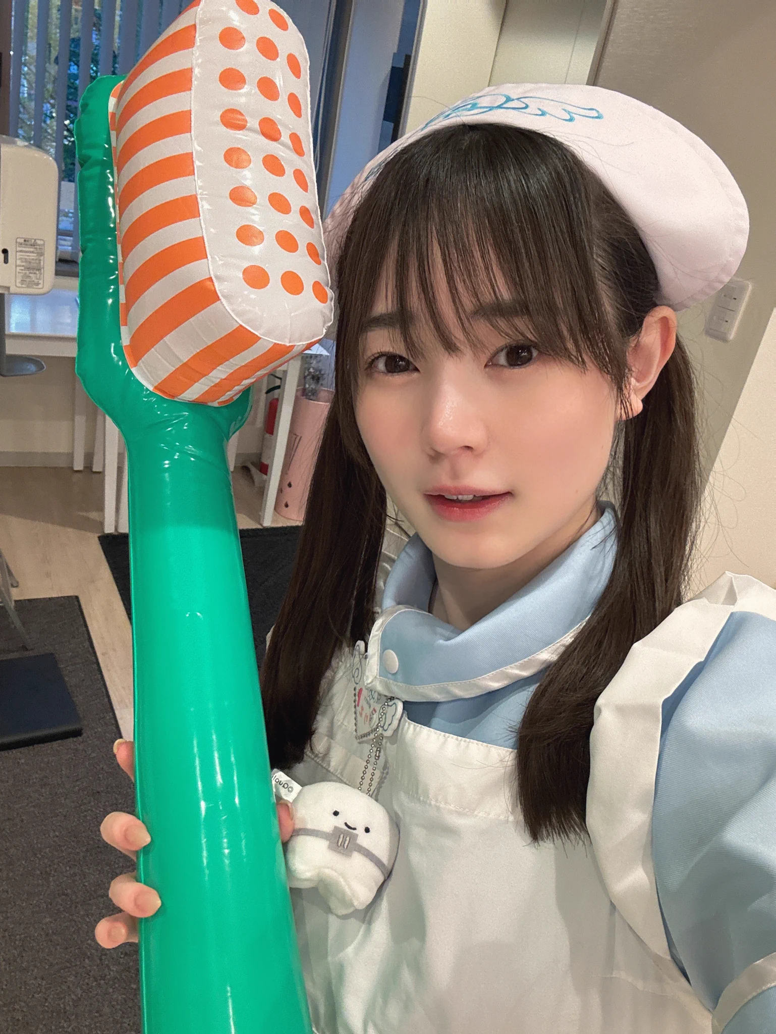 【 5月アキバ歯科🦷出勤おしらせ 】6日(月祝)14〜23時19日(日)14〜18時@akiba_shika お電話orWEBからご予約可能です🪥私のクリーニングご希望の方は、こちらでスケジュールを把握する必要があるので、アキバ歯科でご予約後に、わたしにDMください！お口見せるのは恥ずかしい😠の方は、はみがき練習(お口の模型上での練習＋チェキ撮影)などもあるのでお気軽に🦷🖤日によっては混んでるので、はみがき練習のみの方も、ご予約してもらえるとお待ちなくて確実です！ご質問などあったらDMください！