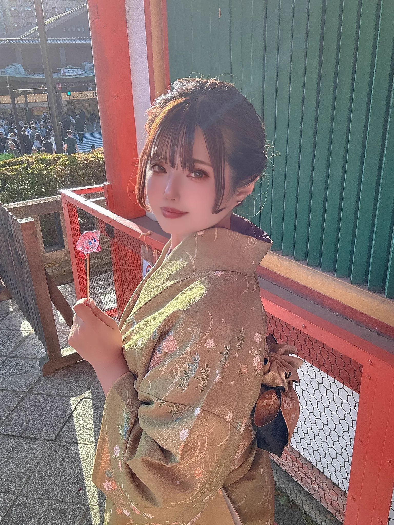 見てみて！！おばあちゃんがひとつづつ手書きしてるカービィ飴のクオリティが高くてニッコリ https://t.co/fzx6DbSvJ1