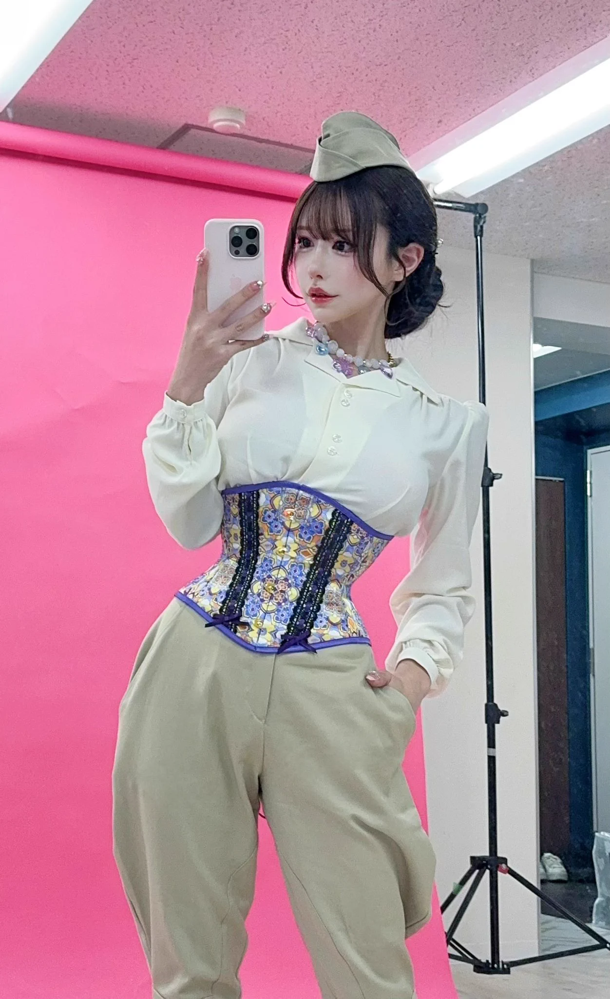 二次元ウエスト✨ https://t.co/qOSwka6Lpn