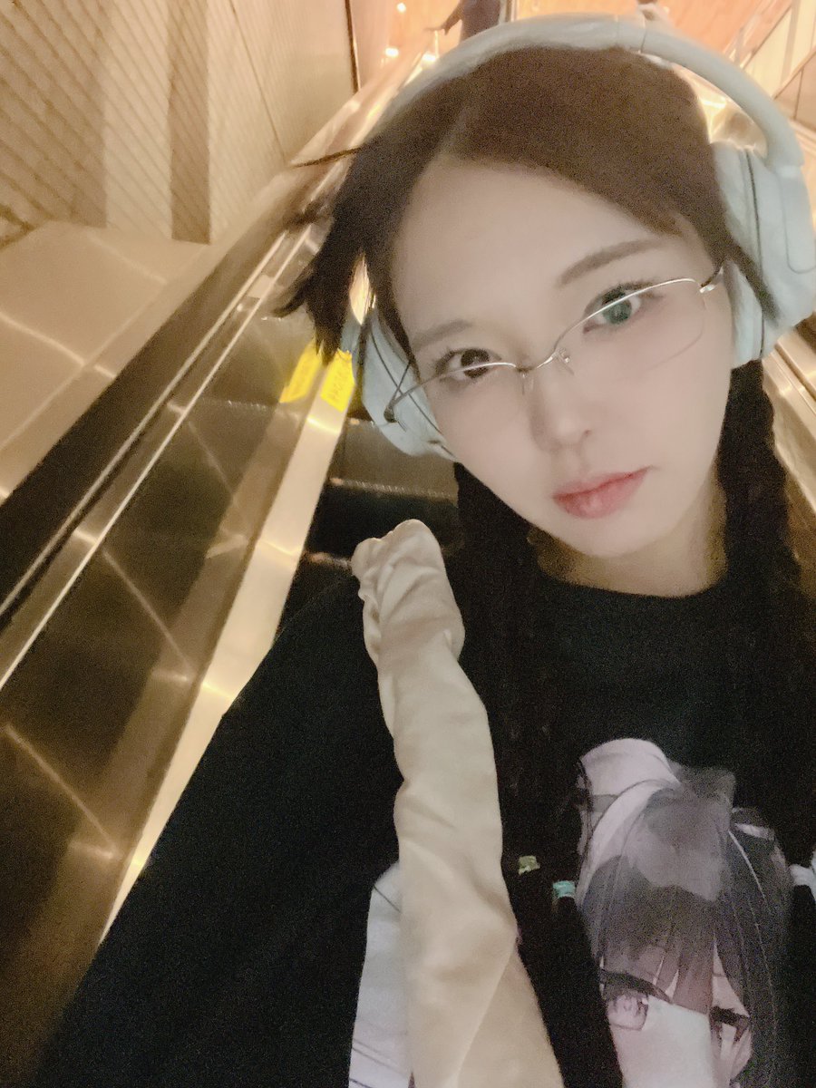 メガネさん。 https://t.co/EnwOsZvfbF