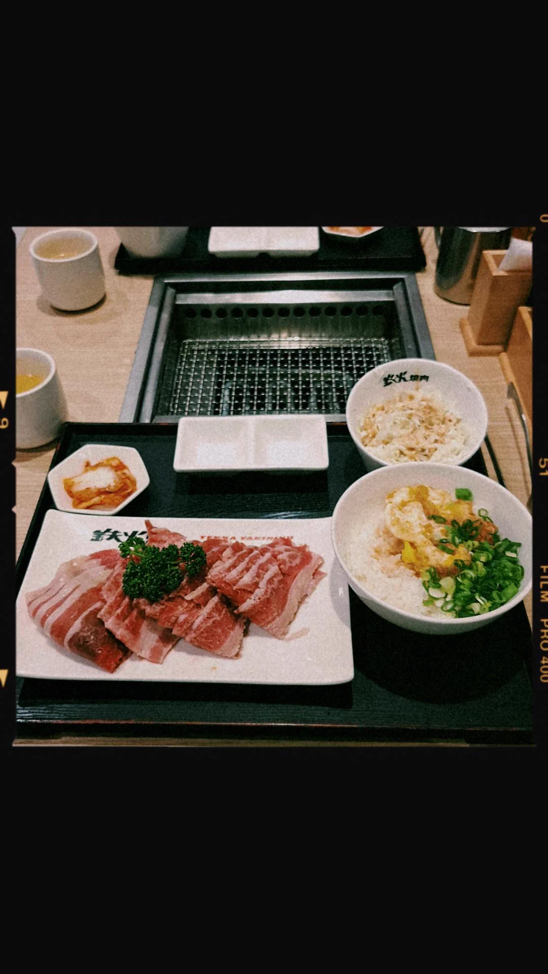 今天也是吃肉肉😋來 你們一人吃一片 https://t.co/1UEqQXvw00
