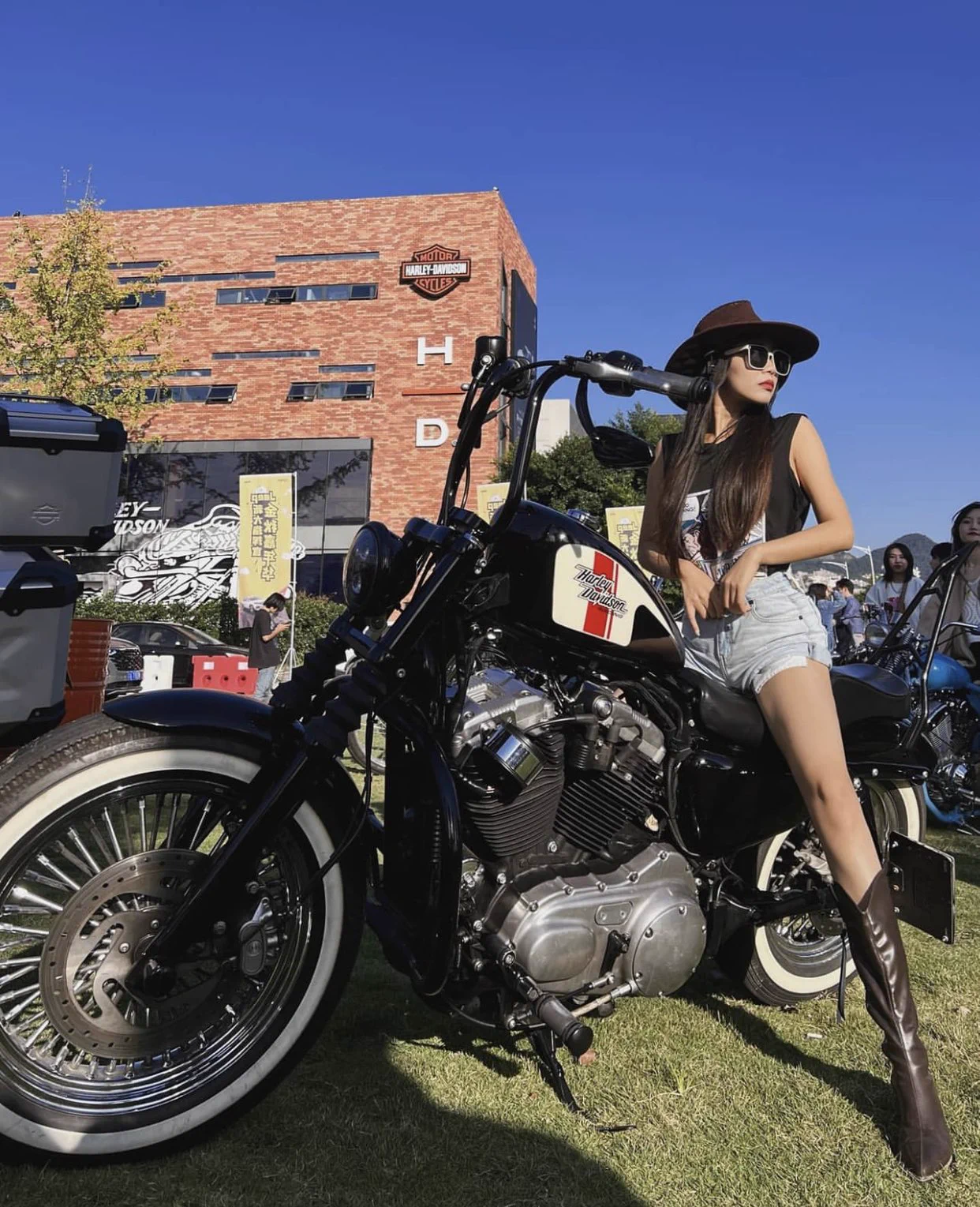 考古照片！摩托真的好帅#健身 #harleydavidson #motorcycle https://t.co/aJtAyPnsrk